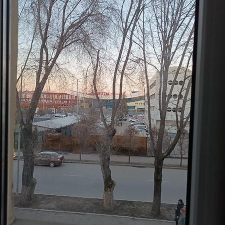 Квартира Напротив Аэропорта Apartman Turksib Kültér fotó