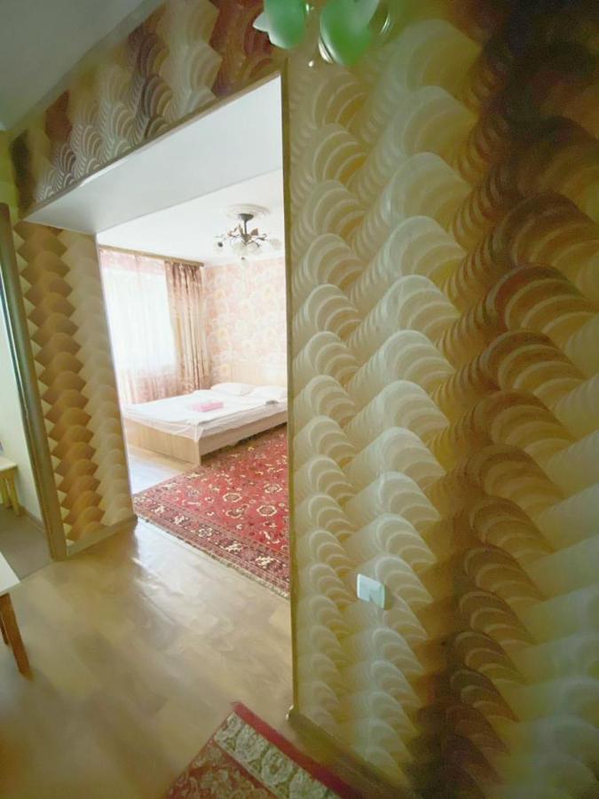 Квартира Напротив Аэропорта Apartman Turksib Kültér fotó